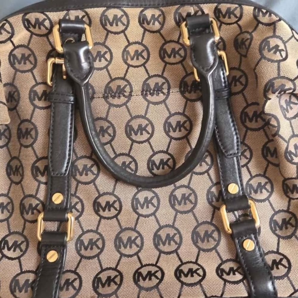 Michael Kors Beige and Black Tote